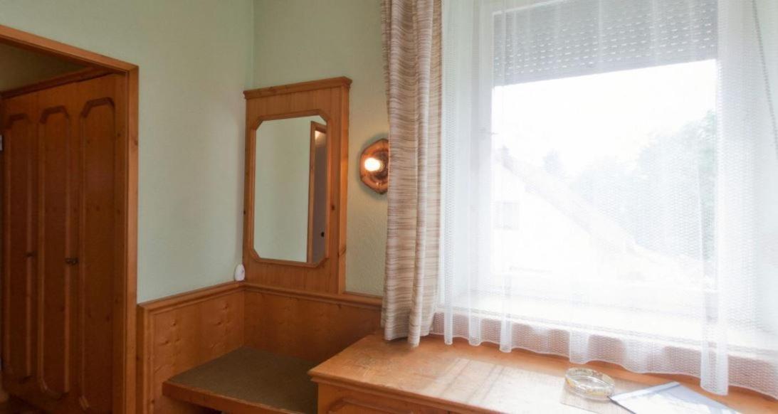 Kreuz! Einfach. Guenstig. Schlafen. Bed and Breakfast Ulm Exteriör bild